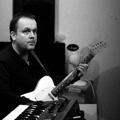 Ricky Lucas - guitarist